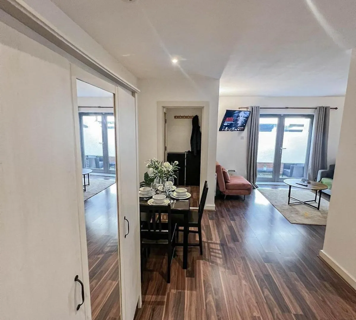 Apartment Stunning 1-Bedroom Flat In Canary Wharf Free Parking Near London Museum
