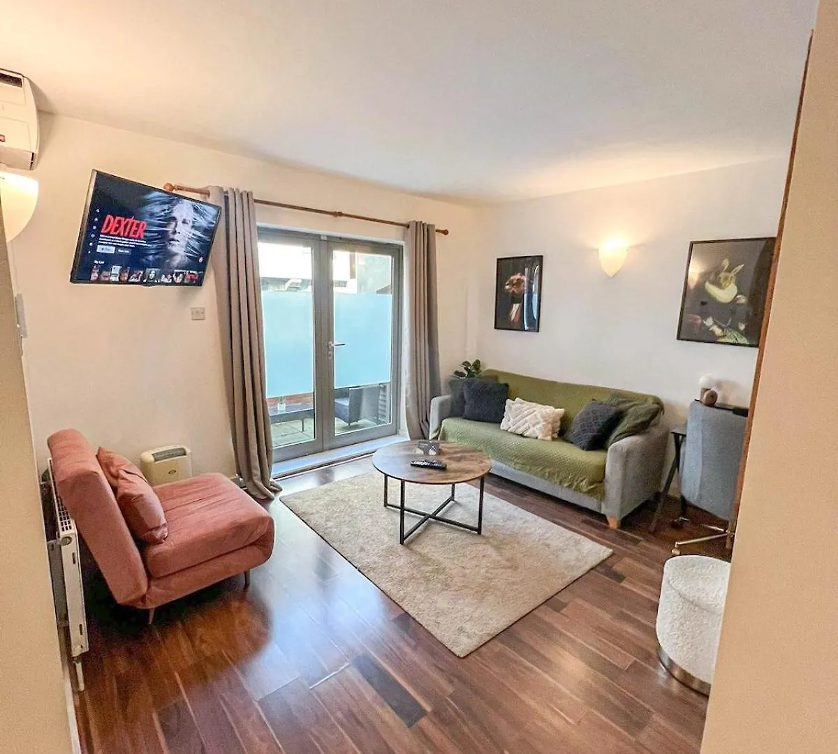 Apartment Stunning 1-Bedroom Flat In Canary Wharf Free Parking Near London Museum